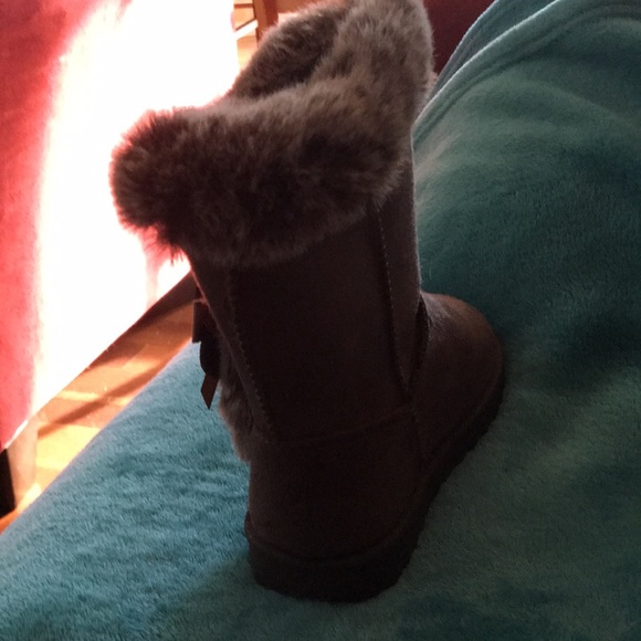 Toddler Dusty colored fur-lined boots with bows - Picture 6 of 8